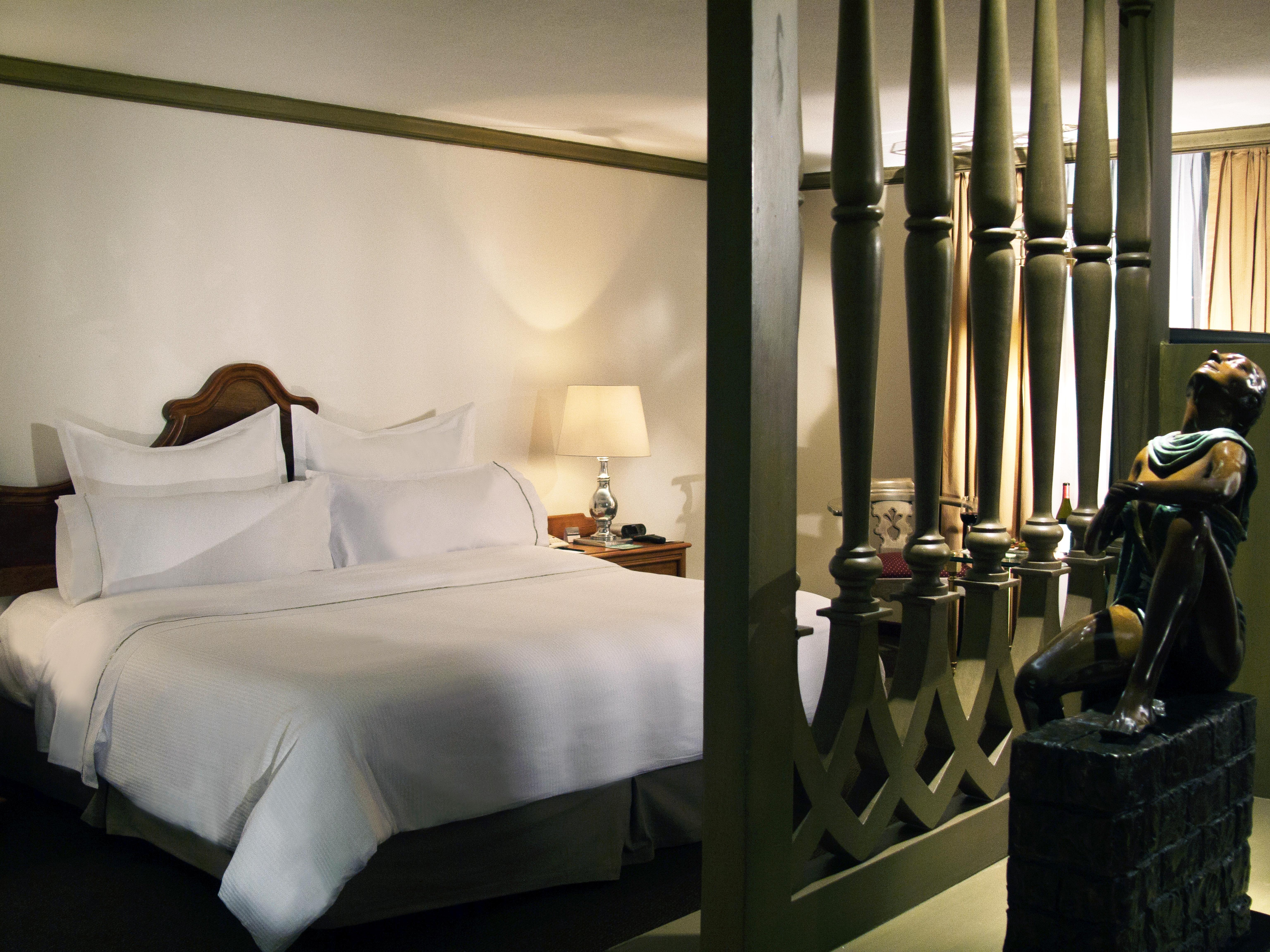 Fiesta Americana Reforma Kota Meksiko Bagian luar foto A room at the Mandarin Oriental, Bangkok