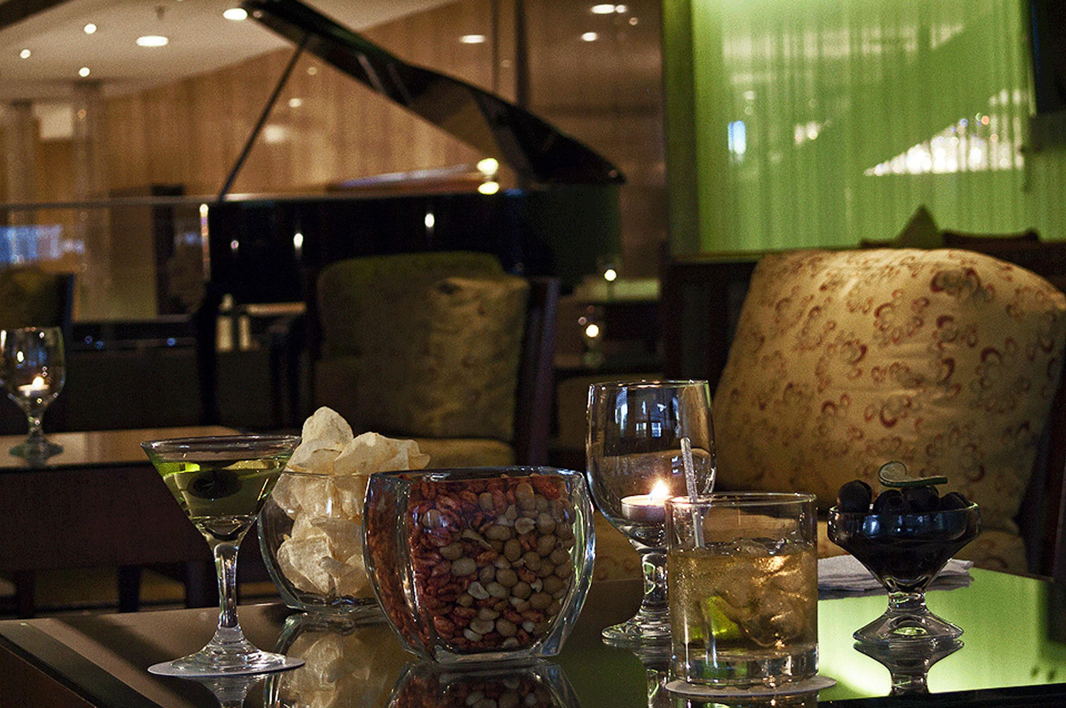 Fiesta Americana Reforma Kota Meksiko Bagian luar foto The piano bar at the hotel
